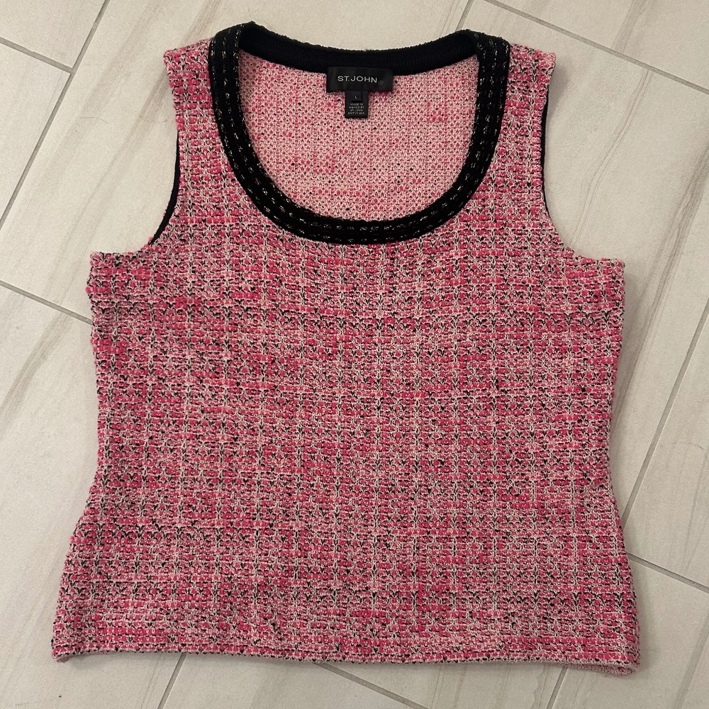 GORGEOUS St. John by Marie Gray Tweed Sleeveless Shell